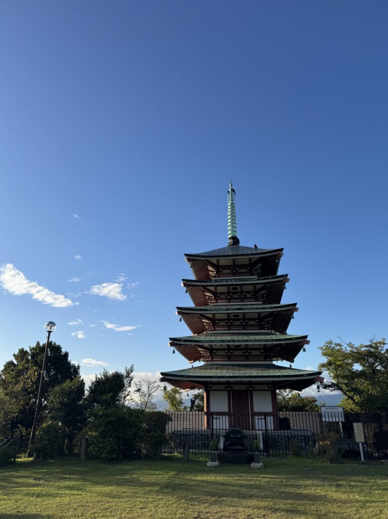 The five-story pagoda halfway up Kanuki-yama in Numazu