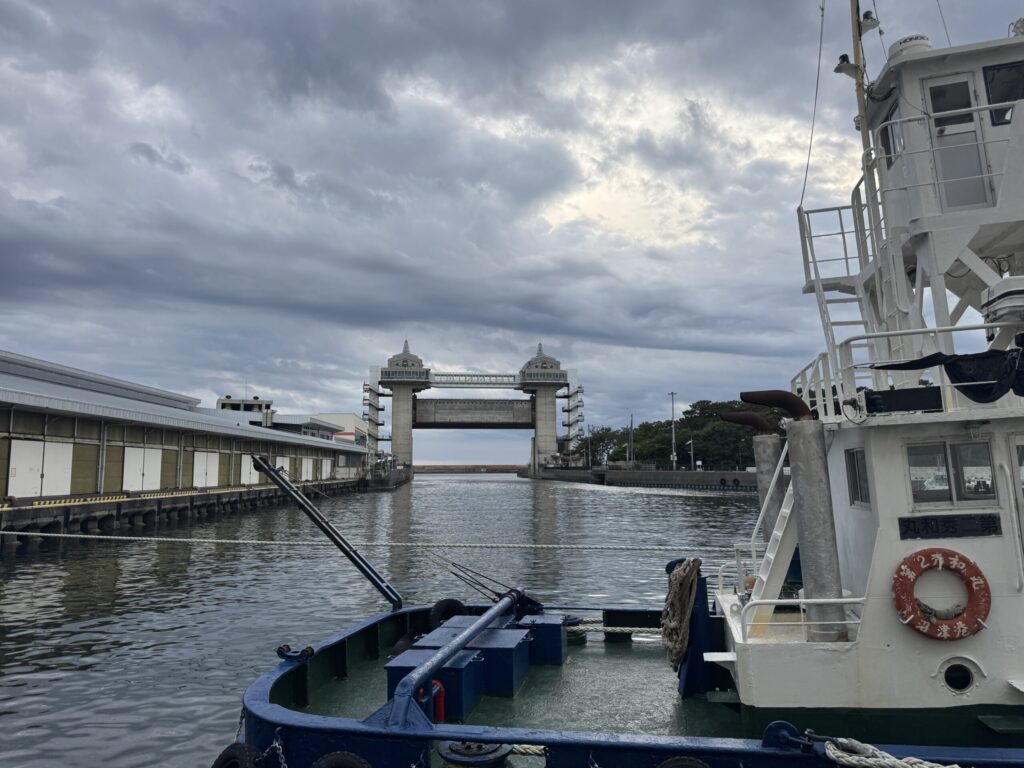 View of Numazu Port and Suruga Bay from the Byuo Observation Water Gate