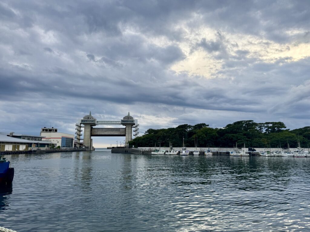 The Byuo Observation Water Gate towering over Numazu Port